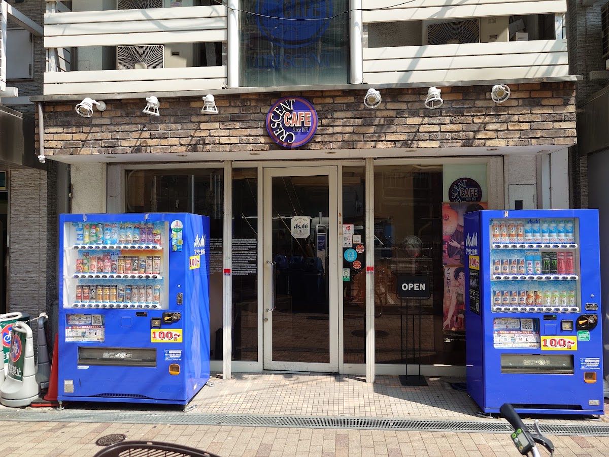 クレセントの店先